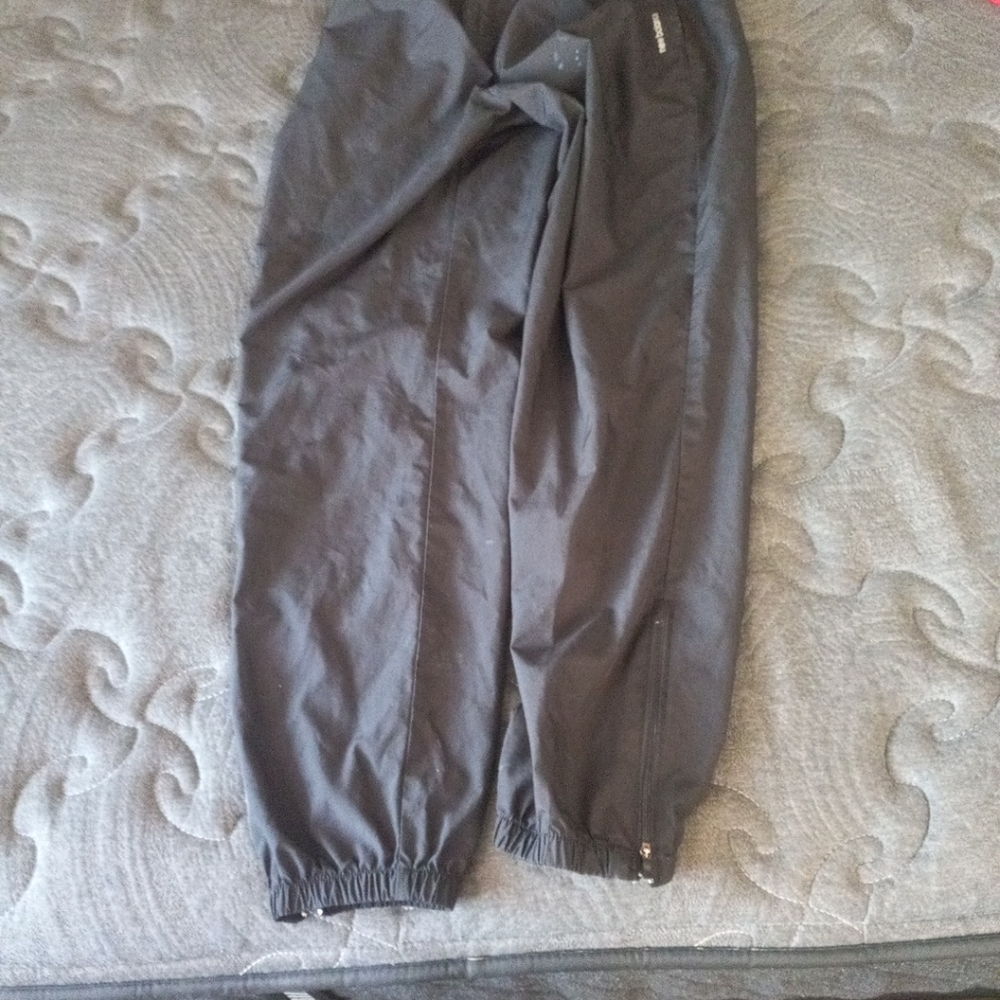 New Balance Mens M Black Sweatpants Track Ankle Zipper Joggers Pants